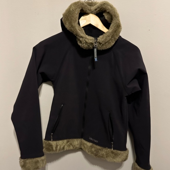 Marmot Women's Black Hooded Faux Furlong Trim Soft Shell Jacket Size S - Picture 1 of 6